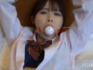 台湾SWAG『umina』无毛美美体验男技师带来的色情按摩按着按着就想要了躺着不动真像冲气娃娃